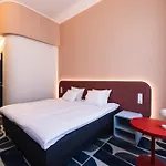Soho 4*