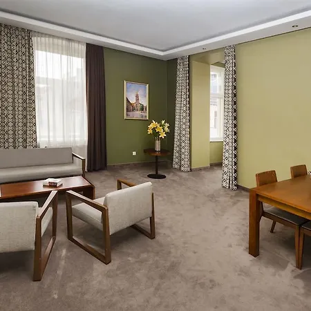 Soho 4*